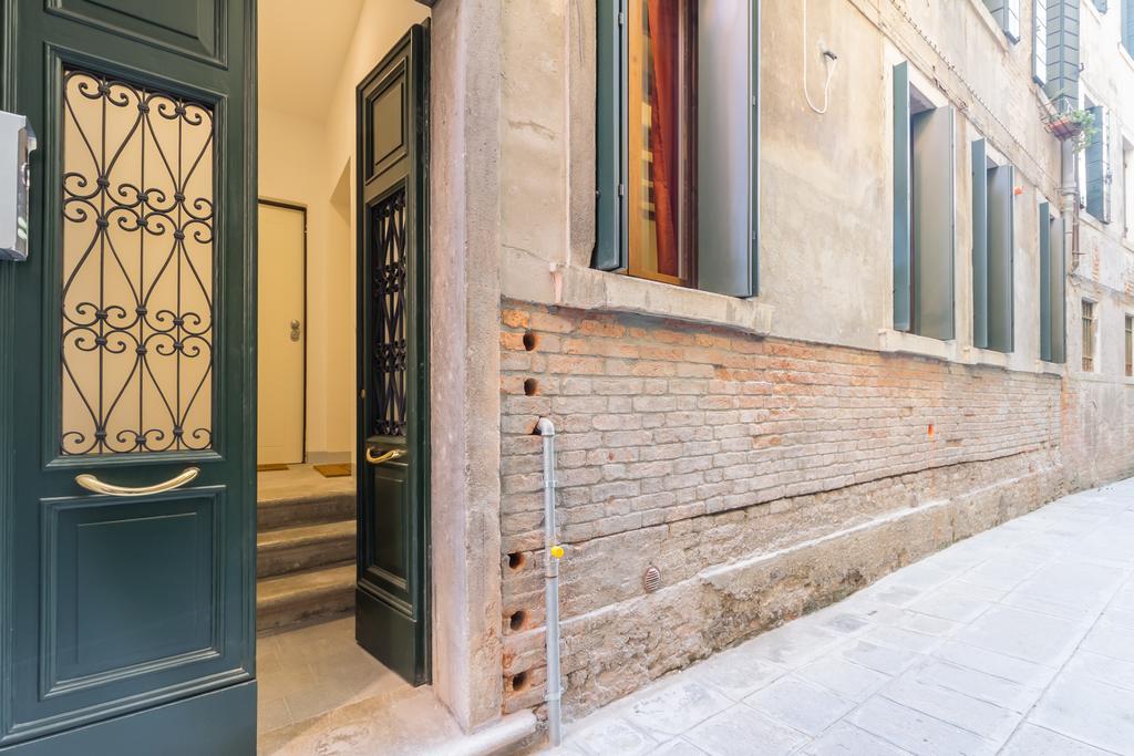 San Stae Charming Apartment Gran Canal Венеція Екстер'єр фото