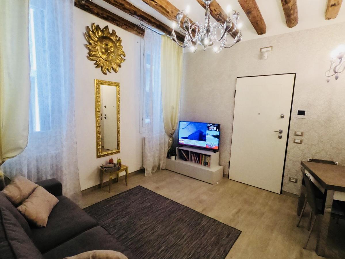 San Stae Charming Apartment Gran Canal Венеція Екстер'єр фото